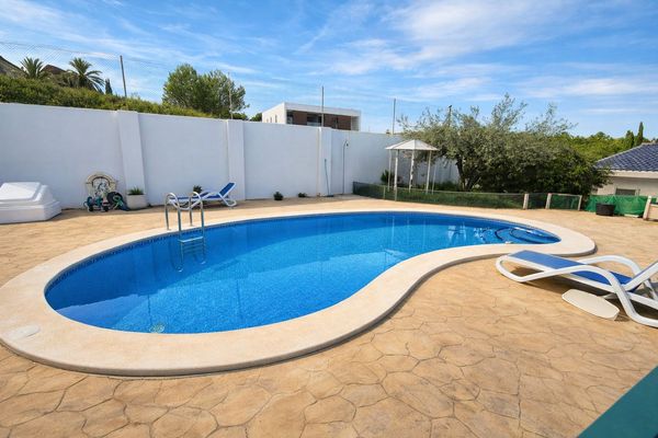 Chalet Alcora (C/ de los Cipreses) | Estancia Inmobiliaria